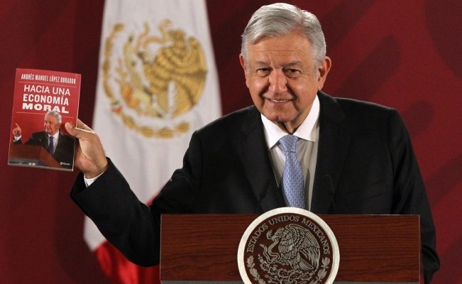 libro amlo hacia economia moral