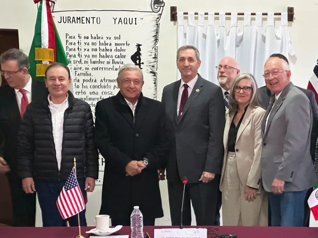 Inaugura AMLO obras en Sonora.