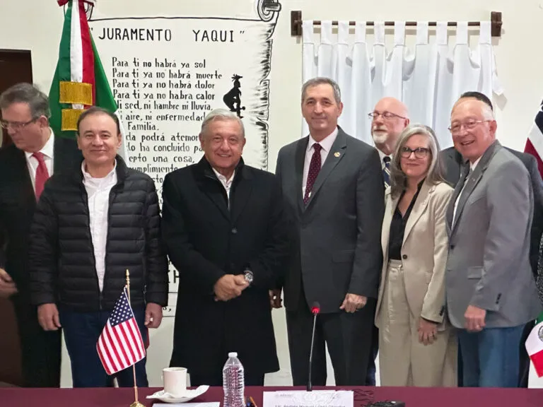 Inaugura AMLO obras en Sonora.