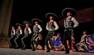 Celebran el 7° Festival Nacional de Danza Folklórica Cacaxtla