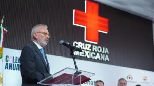 Banco Azteca logra donativo de 4 millones para Cruz Roja