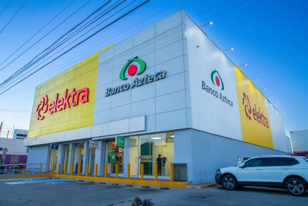 Elektra financia pantallas de última generación para armar tu tribuna en casa