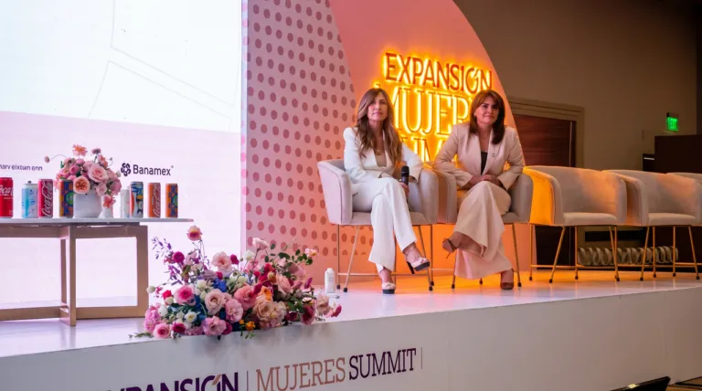 Elena Alti en el Expansión Mujeres Summit 2026: Liderar es servir