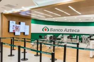 Banco Azteca y Elektra suspenden cobro de comisiones a Colombia